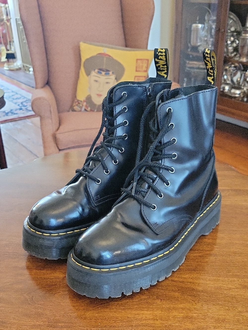 Dr. Martens Jadon Boot